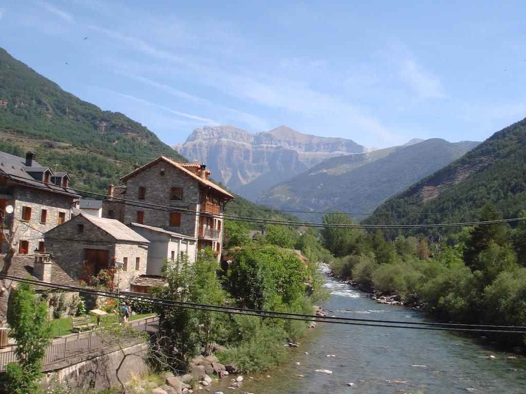 Apartamentos Valles Broto Pokoj fotografie